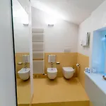 A Casa Di Tom Bed & Breakfast 4*