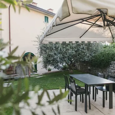 A Casa Di Tom Bed & Breakfast
