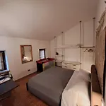 A Casa Di Tom 4*