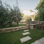 A Casa Di Tom 4*