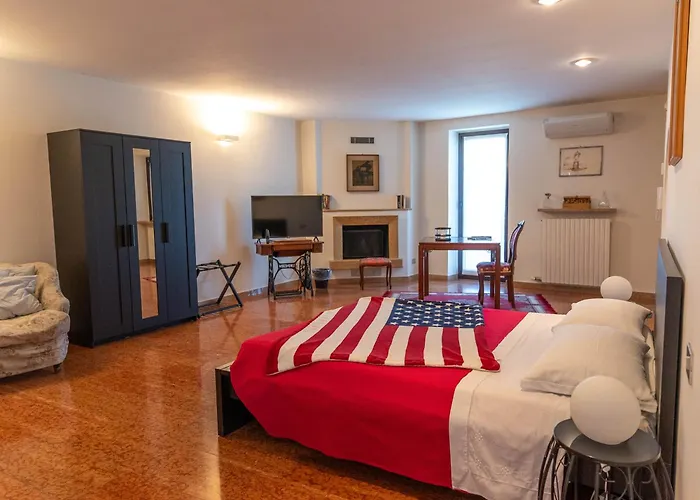 A Casa Di Tom לינה וארוחת בוקר